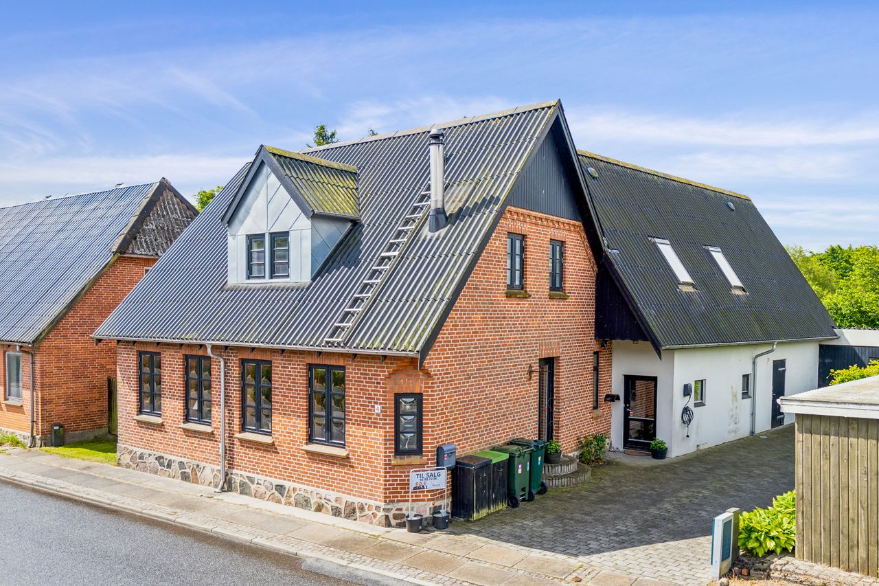 Søndergade 4, 7250 Hejnsvig